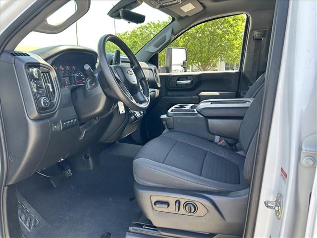 2023 Chevrolet Silverado 2500HD Custom:D13742