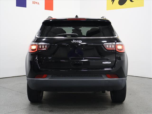 2019 Jeep Compass Latitude:D14037