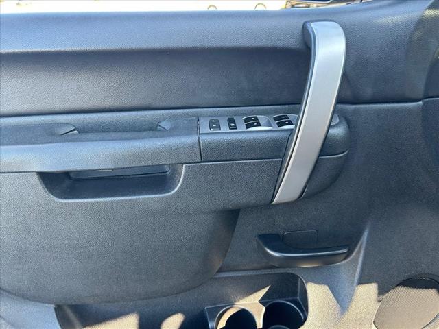 Photo of 2013 Chevrolet Silverado 1500 LT in Iowa City, IA - 11,  2013 Chevrolet Silverado 1500 LT:D12974A