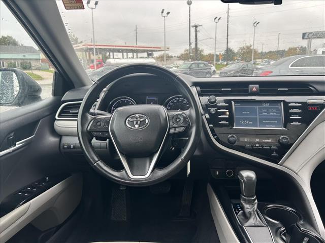 2018 Toyota Camry SE:D14049A