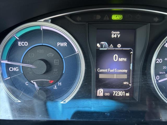 2016 Toyota Camry Hybrid:D13680