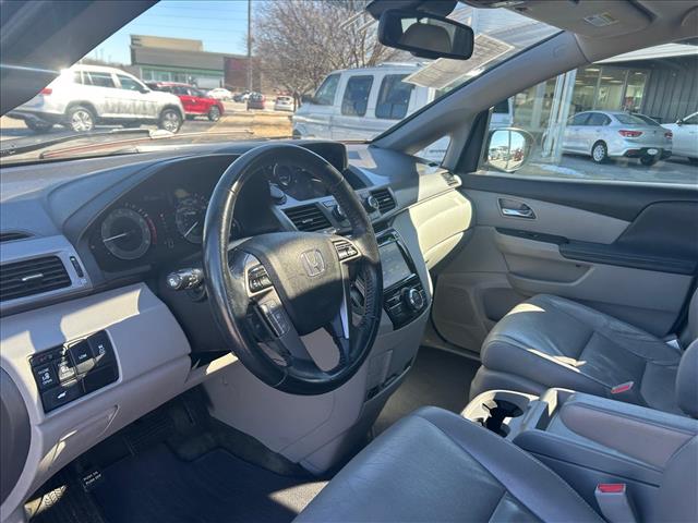 2016 Honda Odyssey:D13274A