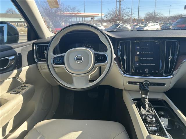 2019 Volvo S60 T6 Momentum:D13604