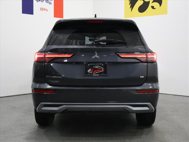 2025 Mitsubishi Outlander SE:D14007