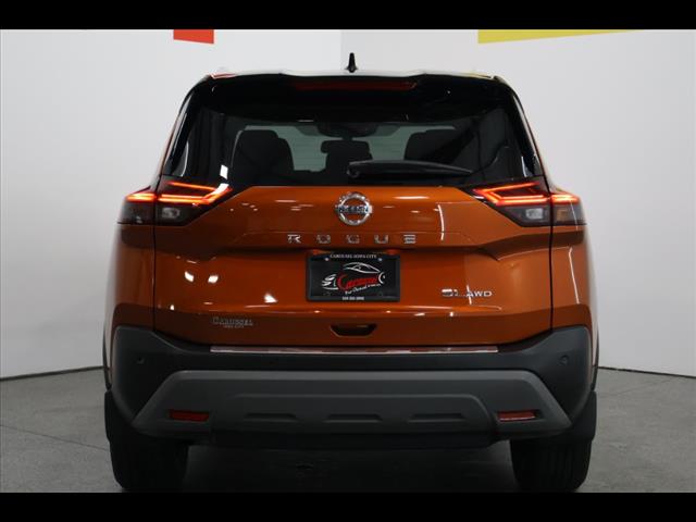2021 Nissan Rogue SL photo 10