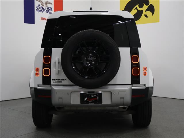 2025 Land Rover Defender 110 P300 S:D14002
