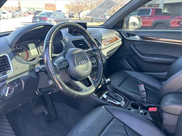 2017 Audi Q3 2.0T quattro Premium Plus:D13504