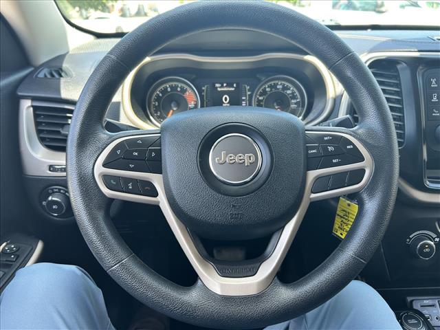 2018 Jeep Cherokee Latitude:D13818