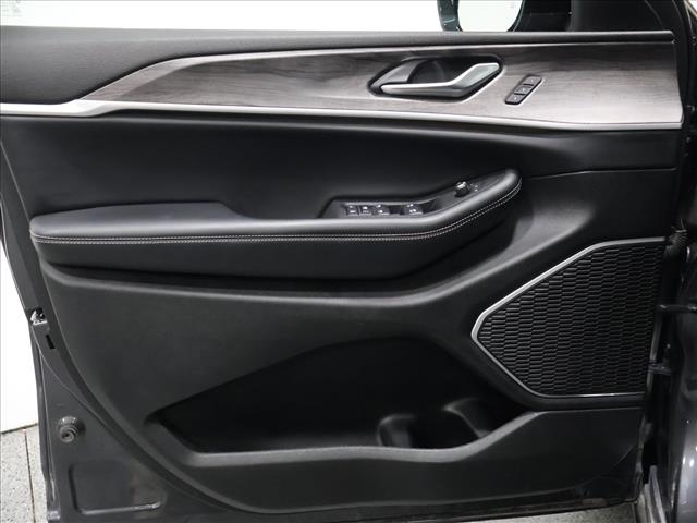 2022 Jeep Grand Cherokee Limited:D14032