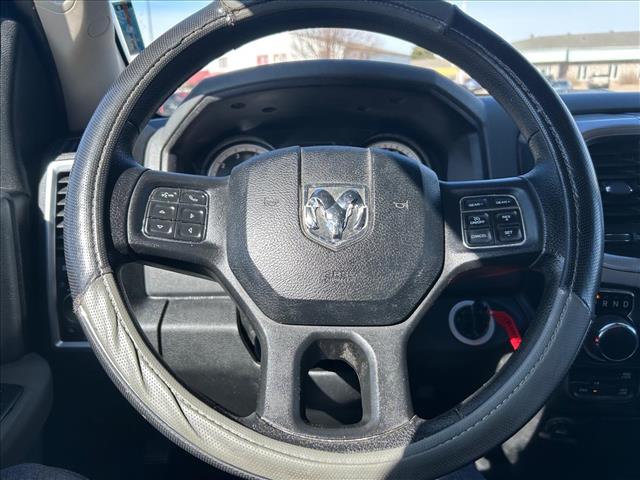 2016 RAM 1500 SLT:D13464A