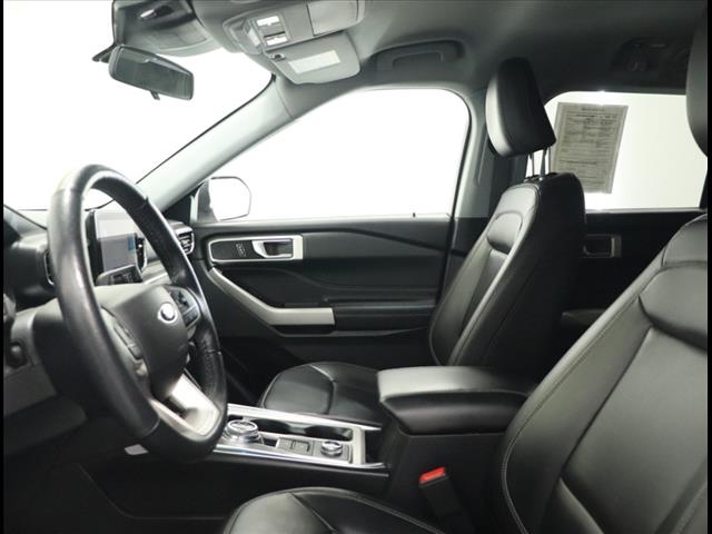 Photo of 2022 Ford Explorer XLT in Iowa City, IA - 12,  2022 Ford Explorer XLT:D12889
