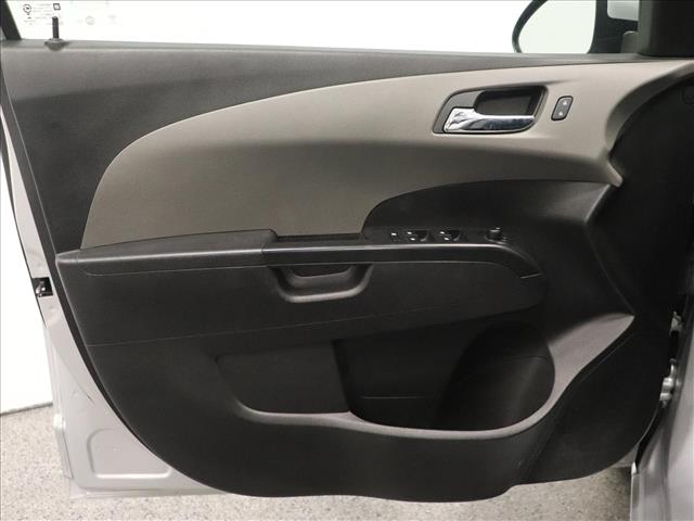 2016 Chevrolet Sonic LT Auto:D13641