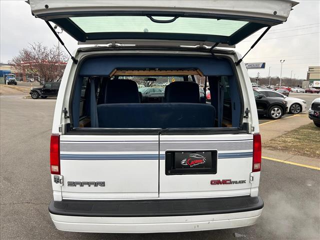 1995 GMC Safari Base:D13404A