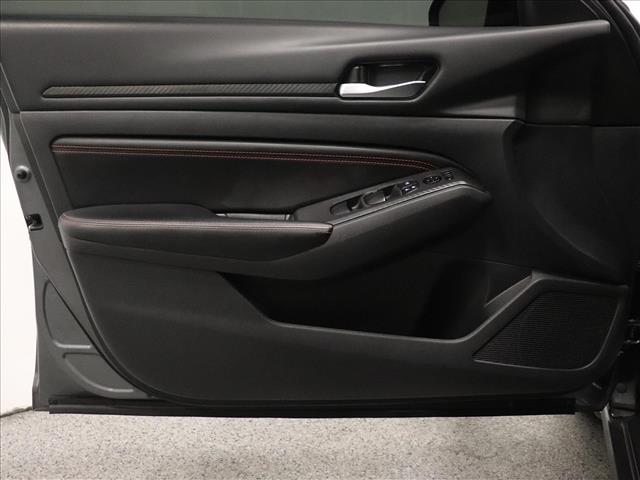 2022 Nissan Altima 2.5 SR:D13517