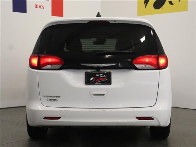 2024 Chrysler Voyager LX:D13312