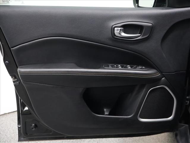 2019 Jeep Compass Latitude:D14037