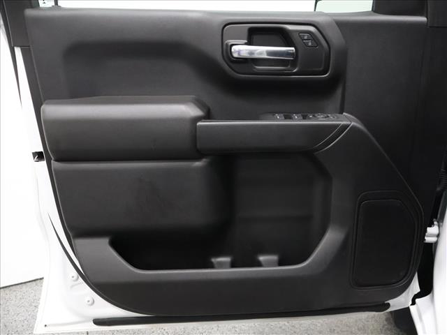 2023 Chevrolet Silverado 1500 Custom:D13909