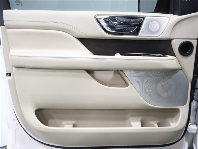 2019 LINCOLN Navigator Reserve:D13750