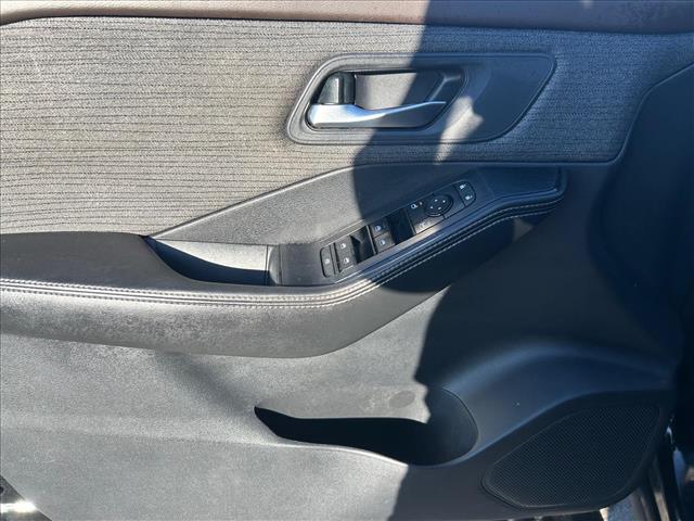 2021 Nissan Rogue SV:D13518