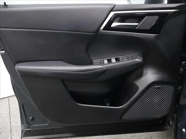 2025 Mitsubishi Outlander SE:D14007