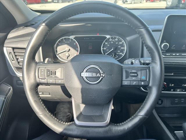 2025 Nissan Rogue SV:D13987