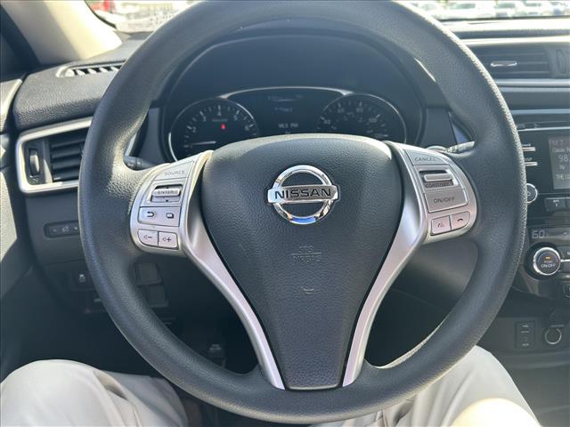 2016 Nissan Rogue SV:D13796