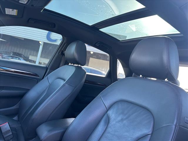 2017 Audi Q3 2.0T quattro Premium Plus:D13504