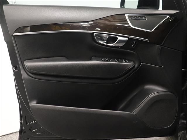 2019 Volvo XC90 T6 Momentum:D13634