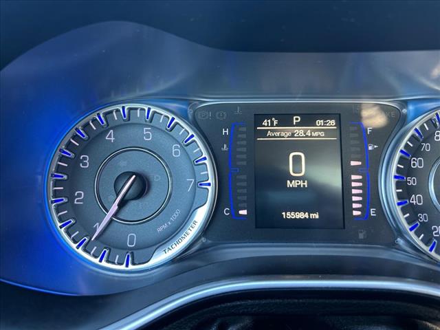 2015 Chrysler 200 Limited:D13023A