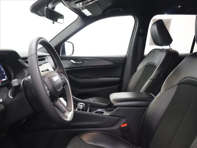 2025 Jeep Grand Cherokee Altitude:D13699
