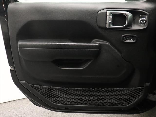 Photo of 2023 Jeep Gladiator Sport S in Iowa City, IA - 13,  2023 Jeep Gladiator Sport S:D13095