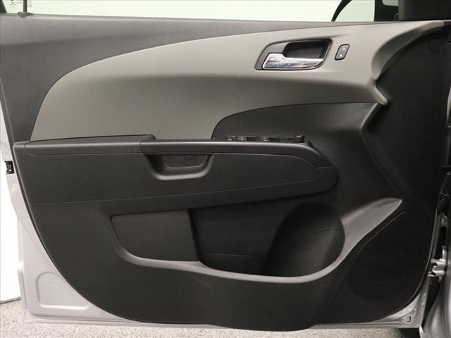 2020 Chevrolet Sonic LT:D13184