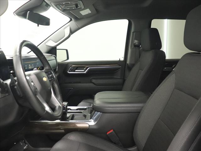 2023 Chevrolet Silverado 1500 LT:D13464