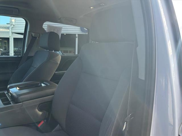 Photo of 2017 Chevrolet Silverado 1500 LT in Iowa City, IA - 13,  2017 Chevrolet Silverado 1500 LT:D13281