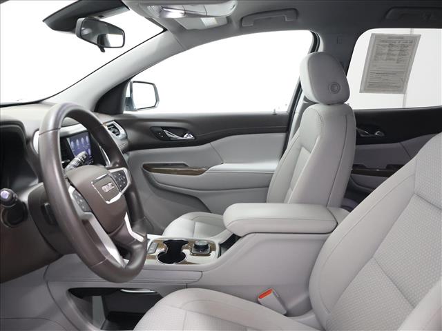 2022 GMC Acadia SLE:D13944