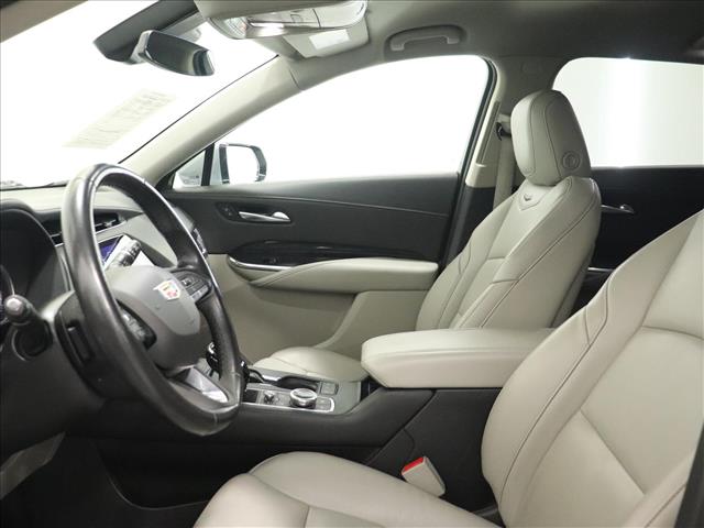 2023 Cadillac XT4 Premium Luxury:D13537