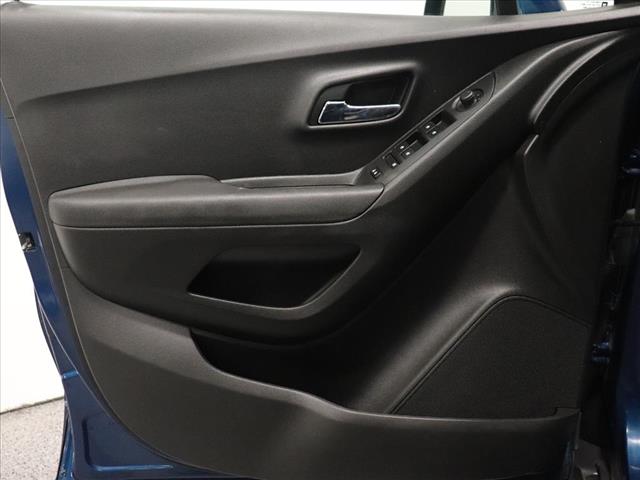 Photo of 2019 Chevrolet Trax LT in Iowa City, IA - 13,  2019 Chevrolet Trax LT:D13125