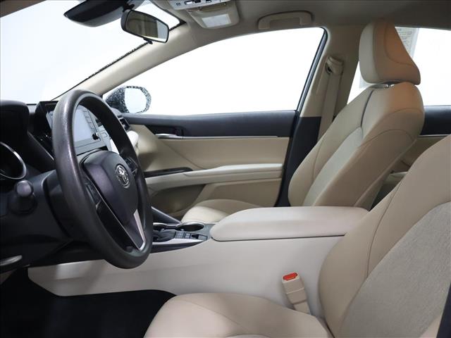 2021 Toyota Camry Hybrid LE:D14031