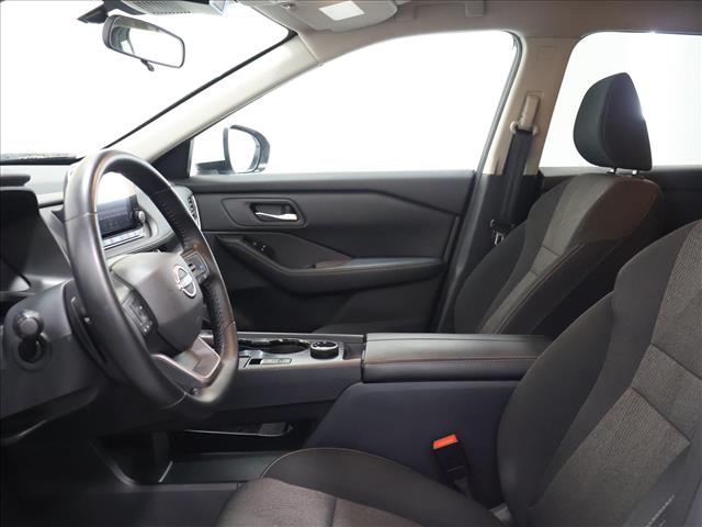 2025 Nissan Rogue SV:D13862