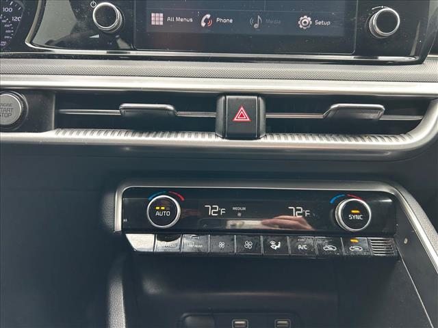 2023 Kia K5 LXS:D13561