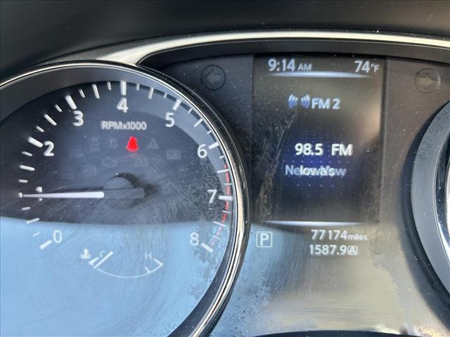 2016 Nissan Rogue SV:D13796