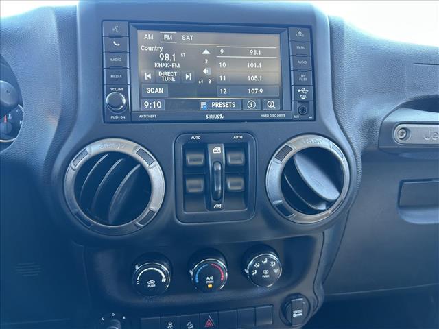 2016 Jeep Wrangler Unlimited Willys Wheeler W:D13808