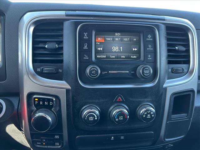 2016 RAM 1500 SLT:D13464A