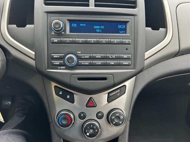 2014 Chevrolet Sonic LS Manual:D13335