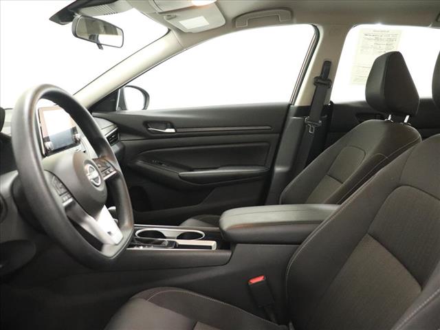 Photo of 2024 Nissan Altima 2.5 SV in Iowa City, IA - 14,  2024 Nissan Altima 2.5 SV:D13160