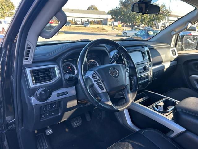 Photo of 2019 Nissan Titan PRO-4X in Iowa City, IA - 14,  2019 Nissan Titan PRO-4X:D13308