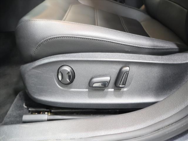 2018 Volkswagen Passat 2.0T R-Line:D13712