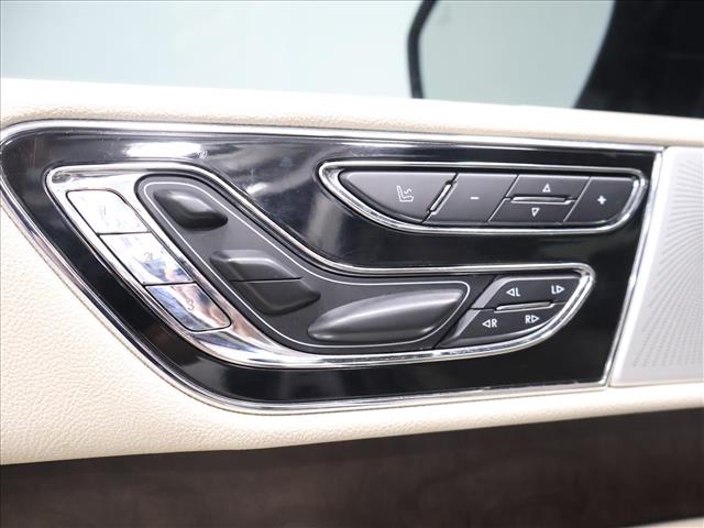 2019 LINCOLN Navigator Reserve:D13750