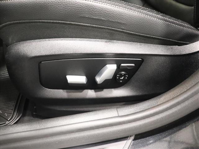 2018 BMW 5 Series 530i xDrive:D13459