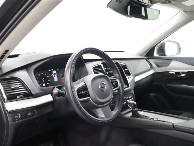 2021 Volvo XC90 T5 Momentum:D14010